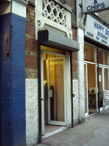 Goulston Street Doorway Showing Pillar (November 2004)